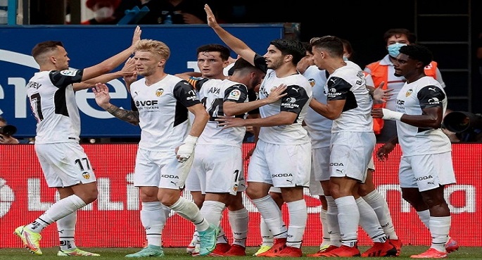 فالنسيا يفوز علي سيلتا فيجو بثلاثية نظيفة في الدوري الإسباني