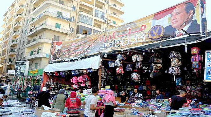 لليوم الـ22 على التوالي.. إقبال كبير من المواطنين على منافذ “كلنا واحد” لشراء مستلزمات المدارس بأسعار مخفضة