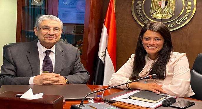 شاكر والمشاط يبحثان مشروعات الطاقة ضمن المنصة الوطنية للمشروعات الخضراء والعمل المناخي برنامج “نُوَفِّي”