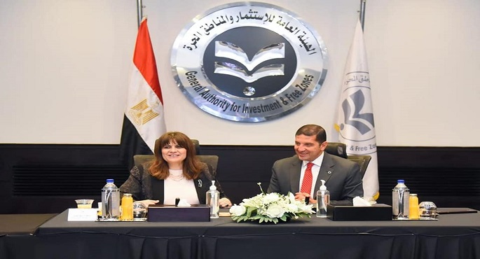 رئيس هيئة الاستثمار يلتقي وزيرة الهجرة لبحث آليات إنشاء شركة مساهمة للمصريين بالخارج