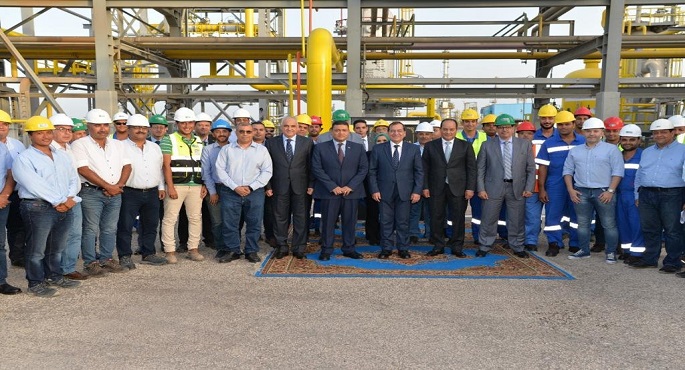وزير البترول يطلق شارة بدء التشغيل لمشروع ربط خط غاز حقل ريفين