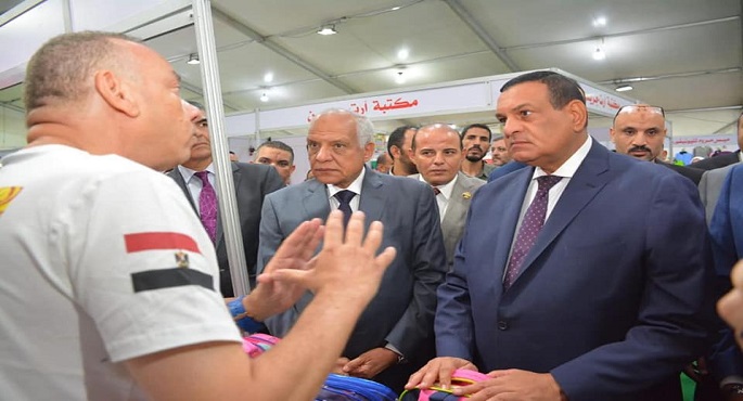 بالصور.. وزير التنمية المحلية ومحافظ الجيزة يفتتحان معرض “أهلا مدارس” بشارع فيصل للمستلزمات والأدوات المدرسية بتخفيضات تصل إلى 30 %