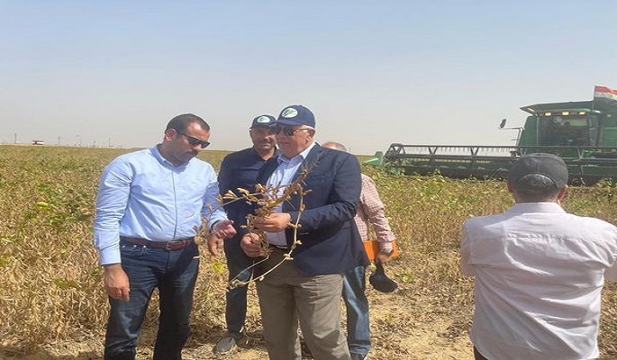 بالصور.. وزير الزراعة يزور مشروع مستقبل مصر ويبحث تقديم كافة أوجه الدعم الفني للمشروع