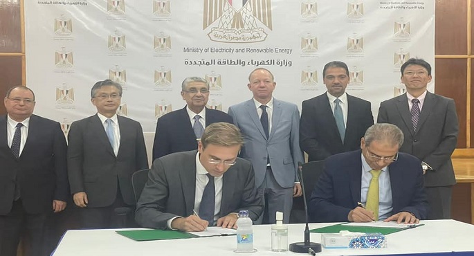 وزير الكهرباء يشهد مراسم توقيع عقد انشاء مركز تحكم غرب اسكندرية مع شركة سيمنس