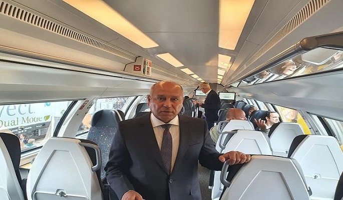 بالصور.. وزير النقل يتفقد قطارات سيمنز العالمية بمعرض السكك الحديدية اينو ترانس