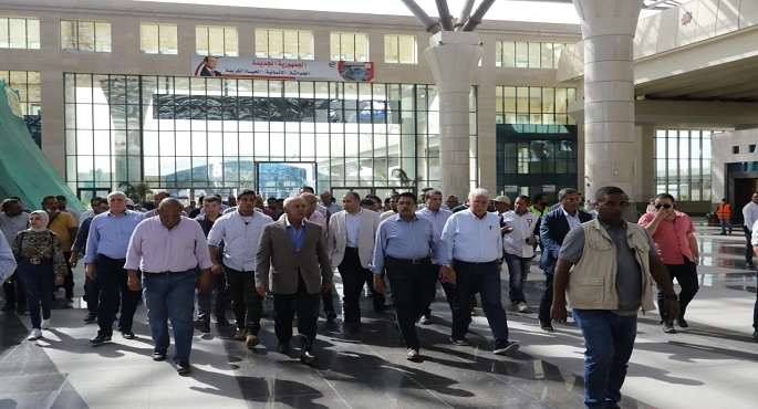 وزير النقل يتابع التقدم في أعمال تنفيذ المرحلتين الثالثة والرابعة بمشروع القطار الكهربائي الخفيف