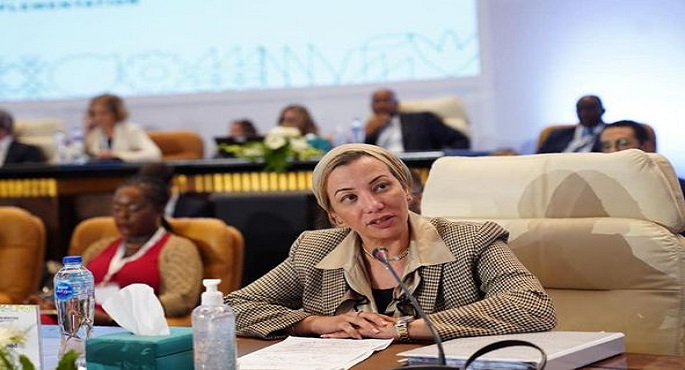 بالصور.. وزيرة البيئة تشارك فى إجتماع المائدة المستديرة من منتدى مصر للتعاون الدولي والتمويل الإنمائي