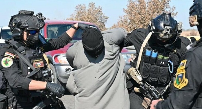العراق: تفكيك خلية إرهابية تمول عصابات داعش وضبط صواريخ وعبوات ناسفة