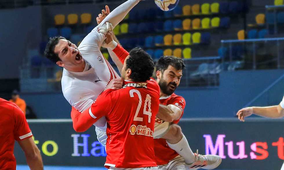 كرة يد الزمالك تفوز على الأهلي “26-25” وتتأهل لنهائي بطولة إفريقيا في تونس