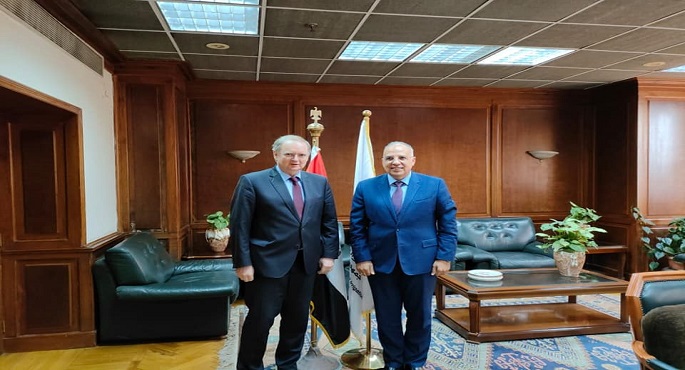 بالصور .. وزير الري يلتقي سفير الاتحاد الأوروبي في مصر للتباحث حول تعزيز التعاون في قطاع المياه