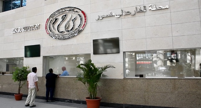 بالصور .. السكة الحديد: رفع كفاءة خط “عدلي منصور/ السويس” لاختصار زمن الرحلة وتسيير قطارات جديدة على الخط