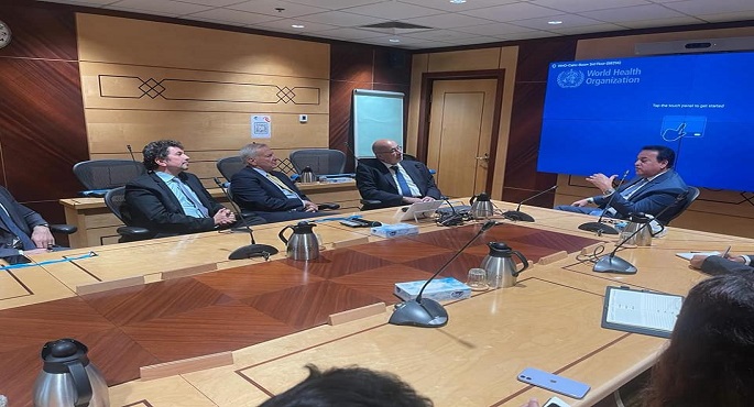 بالصور .. وزير الصحة يبحث مع ممثلي جامعة جون هوبكنز التعاون في تطوير وتحسين الخدمات الطبية