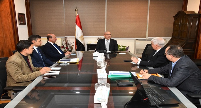 وزير الإسكان يتابع الموقف التنفيذي لمشروع سد ومحطة”جوليوس نيريرى”الكهرومائية في تنزانيا