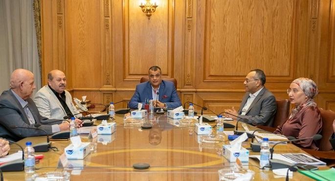 وزير الدولة للإنتاج الحربي يؤكد ضرورة بذل أقصى جهد لدعم الاقتصاد القومي والنهوض بالصناعة الوطنية