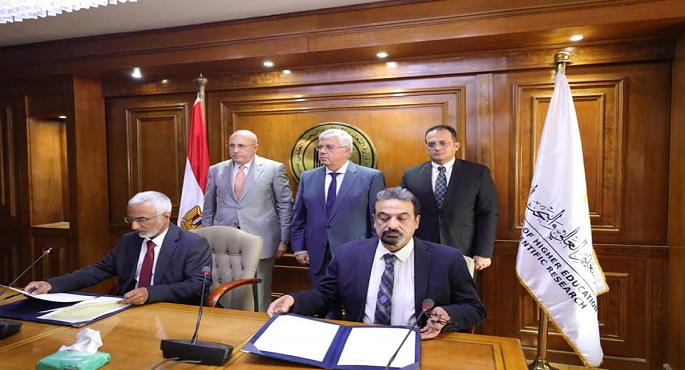 بالصور .. وزير التعليم العالي يشهد توقيع مذكرة تفاهم بين المجلس الأعلى للمستشفيات الجامعية والمجلس العربي للاختصاصات الصحية