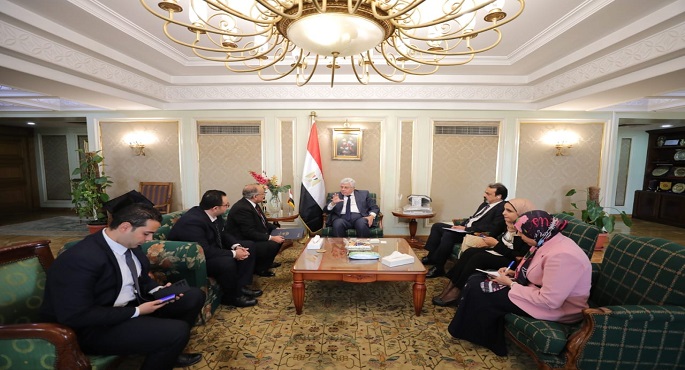 بالصور .. وزير التعليم العالي يلتقي رئيس الهيئة المصرية للتدريب الإلزامى للأطباء