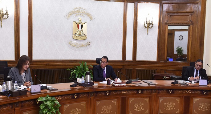 بالصور.. رئيس الوزراء يتابع الموقف التنفيذي للمبادرة الوطنية للمشروعات الخضراء الذكية