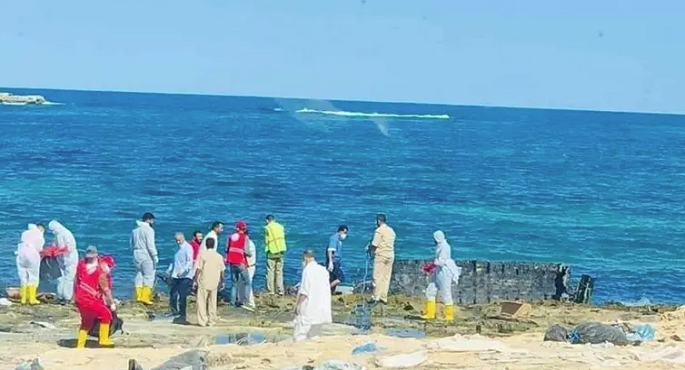 وفاة 15 مهاجرا على يد مهربين على سواحل ليبيا