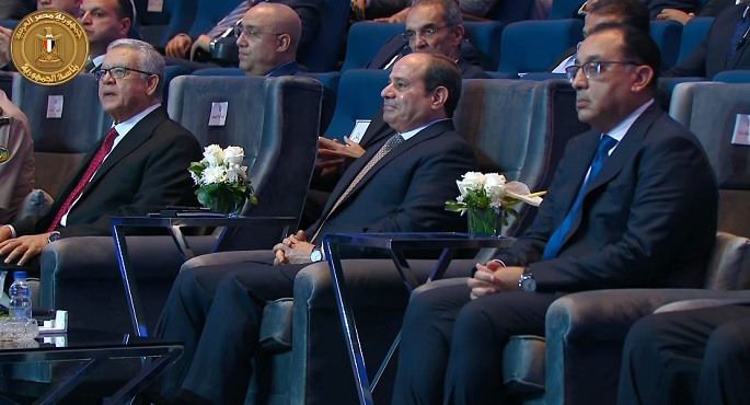 الرئيس السيسي يشهد الجلسة الختامية للمؤتمر الاقتصادي “مصر 2022”