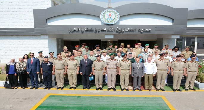 بالصور.. القوات المسلحة تنظم معرضا لإبداعات المحاربين القدماء بمناسبة الاحتفال بذكرى نصر أكتوبر