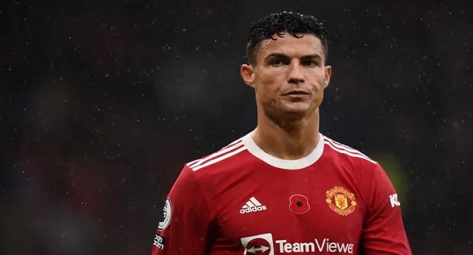 استبعاد رونالدو عن قائمة مانشستر يونايتد لمواجهة تشيلسي