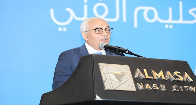 وزير التعليم يعلن عن حزمة من المبادرات والقرارات تقديرا لدور المعلم