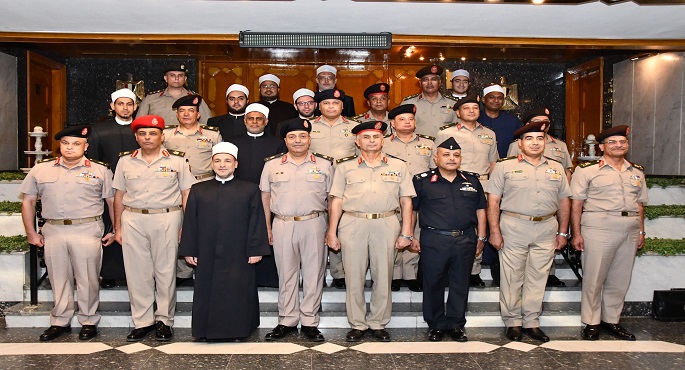 بالصور.. القوات المسلحة تحتفل بذكرى المولد النبوي الشريف