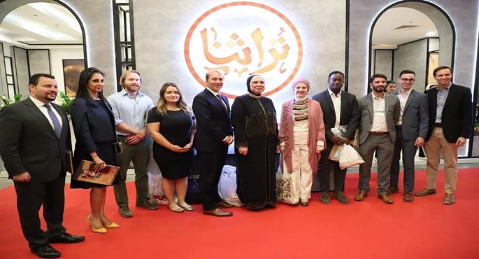 وفد من الكونجرس الأمريكي يزور معرض “تراثنا”