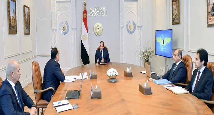 الرئيس السيسي يوجه بتعزيز الجهود للنهوض بقطاع الطيران المدني وجميع الشركات التابعة له