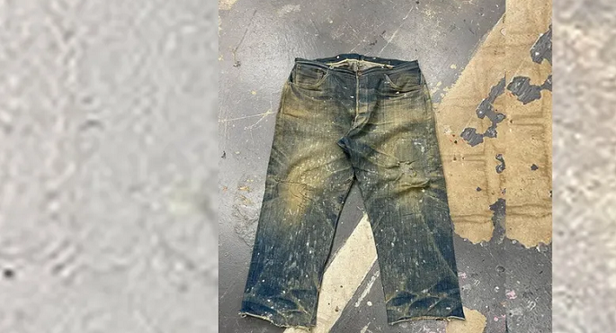 بيع جينز عمره أكثر من 140 عام مقابل رقم “فلكي”