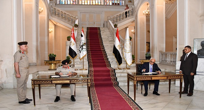 بالصور .. قوات الدفاع الشعبي والعسكري توقع بروتوكولي تعاون مع وزارتي “التربية والتعليم” و”الهجرة”