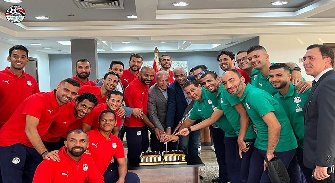 اتحاد الكرة يكرم منتخب الشاطئية بعد إنجاز الصعود لكأس العالم