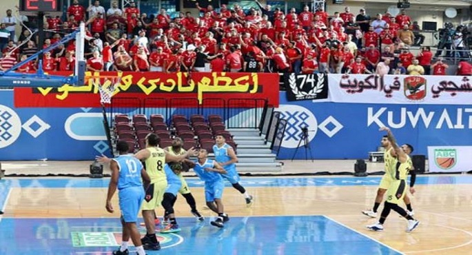الأهلي يكتسح الميناء اليمني في افتتاح مبارياته بالبطولة العربية للأندية لكرة سلة