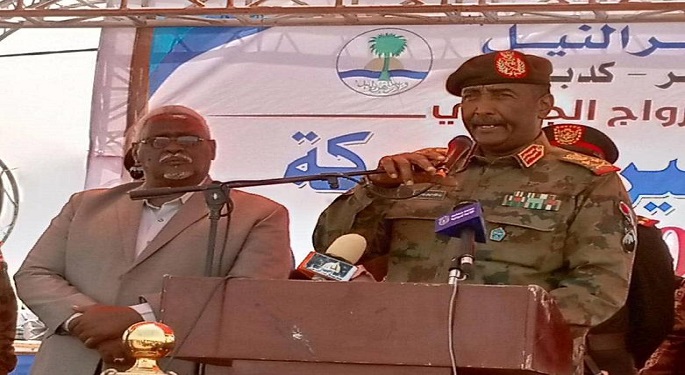 البرهان يجدد التزام المؤسسة العسكرية بالخروج من المشهد السياسي بالسودان