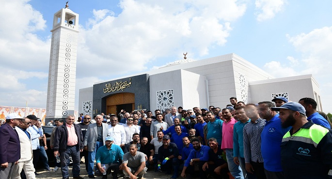 بالصور.. الفريق أسامة ربيع يفتتح مسجد الرزاق ويوجه بالانتهاء من أعمال التطوير وفق الجدول الزمني المحدد