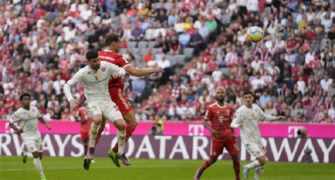بايرن ميونخ يتصدر الدوري الألماني مؤقتا بفوزه الكبير على ماينز 6 – 2