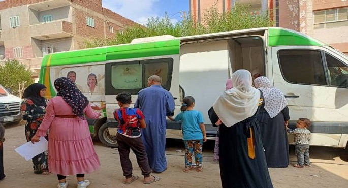 الصحة تطلق 11 قافلة طبية مجانية ضمن مبادرة حياة كريمة
