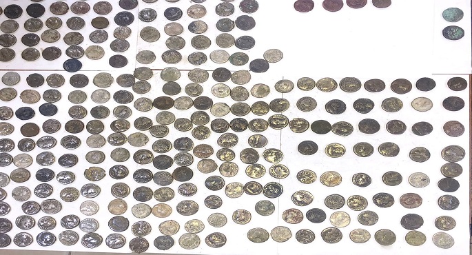 بالصور.. ضبط تمثال لأفروديت و 1752 قطعة أثرية بميناء نويبع البحري