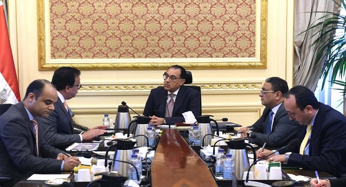 رئيس الوزراء يستعرض مع وزير الصحة خطة تنفيذ الاستراتيجية القومية لتنمية الأسرة المصرية