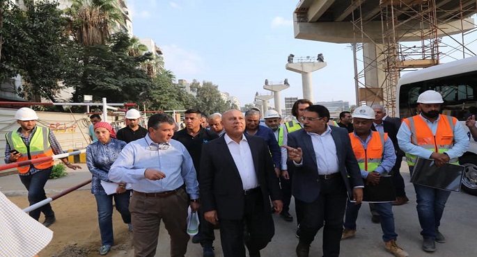بالصور.. وزير النقل يتفقد مشروع مونوريل شرق النيل تمهيداً لتدشين المشروع خلال مؤتمر المناخ