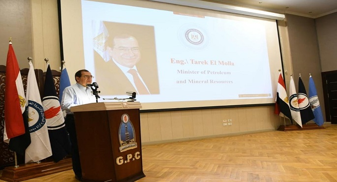 بالصور ..وزير البترول يفتتح ورشة عمل حول الاستفادة المثلى من الحقول المتقادمة