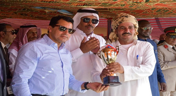 بالصور.. وزير الرياضة يشهد مهرجان الهجن الدولي بالوادي الجديد