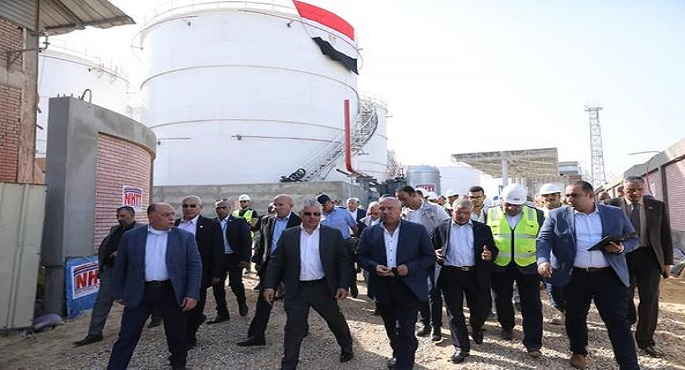 بالصور.. وزير النقل يزور ميناء غرب بورسعيد ويتفقد محطة حاويات بورسعيد