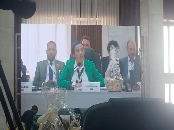 بالصور.. وزيرة البيئة والمنسق الوزارى ومبعوث مؤتمر المناخ تستعرض المبادرات العالمية التي ستطلقها مصر خلال مؤتمر المناخ cop27