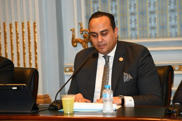 رئيس هيئة الرعاية الصحية يستعرض أمام مجلس الشيوخ إنجازات منظومة التأمين الصحي الشامل الجديد