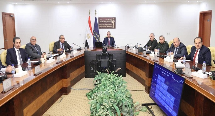 بالصور.. وزير الاتصالات يرأس اجتماع المكتب التنفيذي للمجلس الأعلى للمجتمع الرقمي