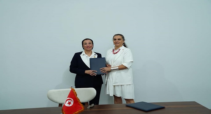 بالصور.. وزيرة البيئة ونظيرتها التونسية توقعان برنامجا تنفيذيا لتعزيز التعاون بين الطرفين في مجالات حماية البيئة