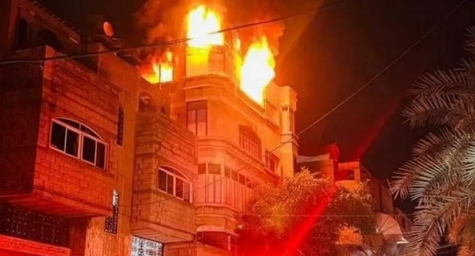 مقتل 21 فلسطينيا في حريق بمخيم جباليا شمال غزة.. وإعلان الحداد الوطني الجمعة