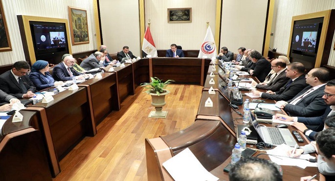 وزير الصحة يوجه باستحداث منظومة جديدة لخدمة المواطنين بالمستشفيات بمحافظات الجمهورية
