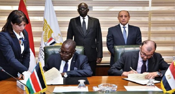بالصور..توقيع مذكرة تفاهم بين سلطتى الطيران المدنى فى مصر وجنوب السودان